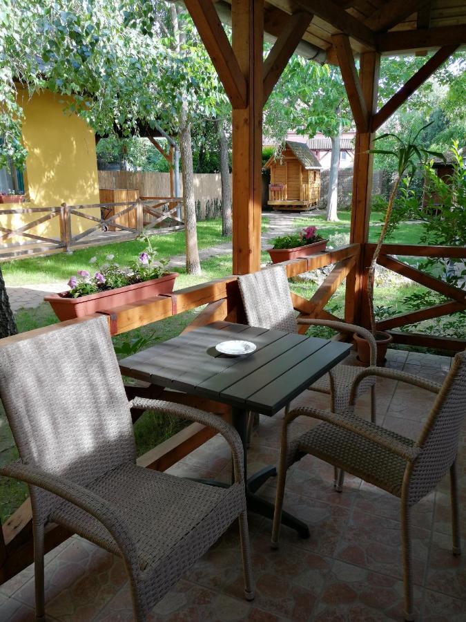 Bed and Breakfast Karpatia Panzio Ostrzyhom Zewnętrze zdjęcie